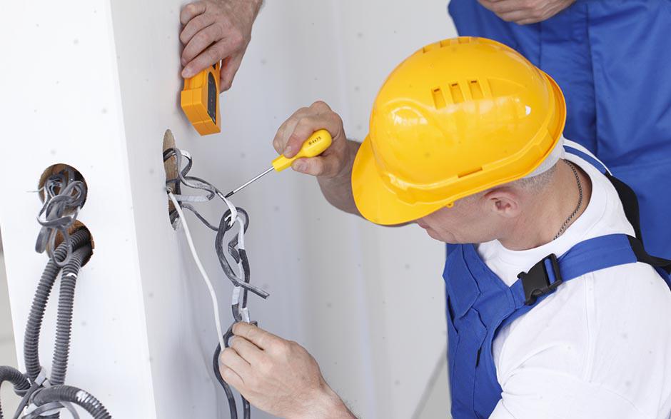 électricien de maintenance Dourdan